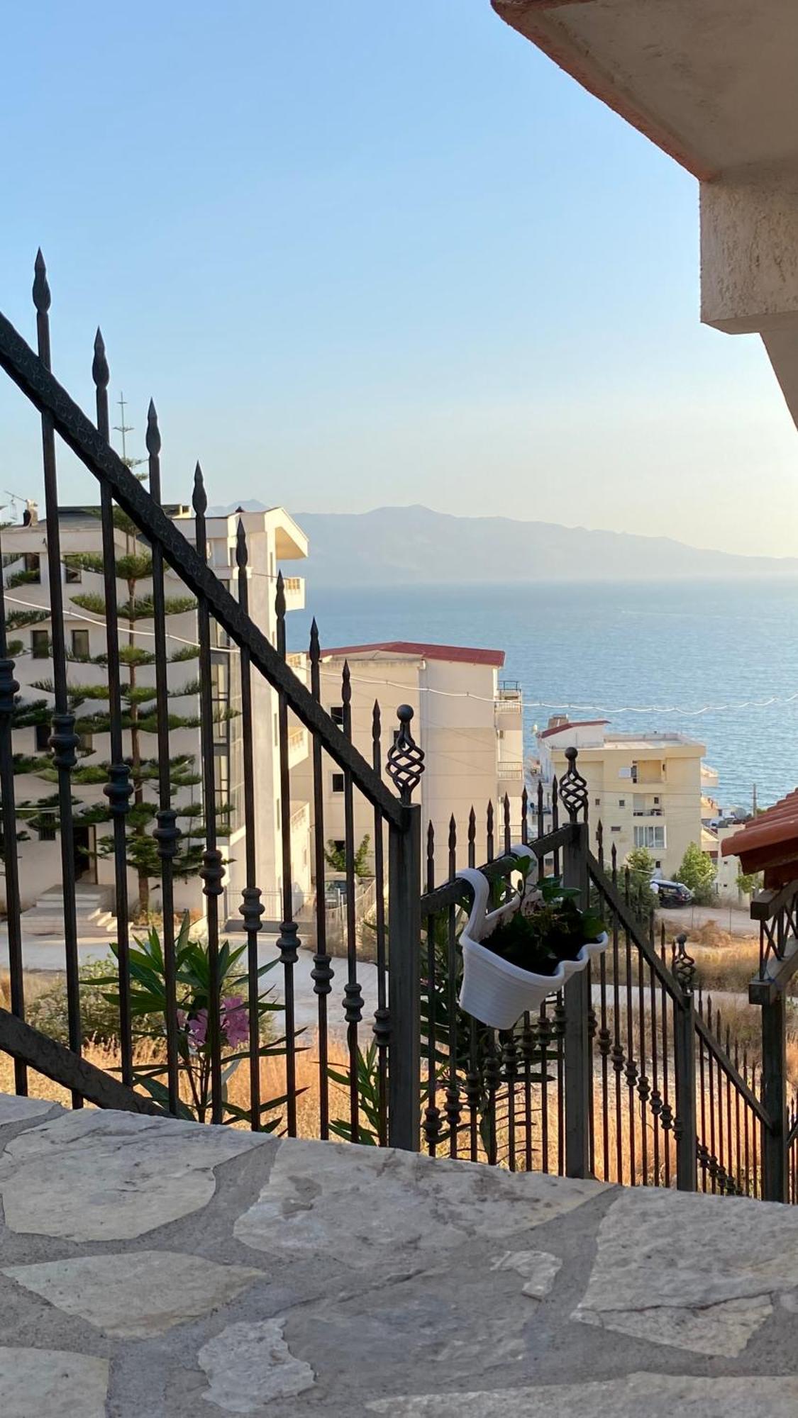 Villa Tani 2 Panorama Saranda From The Side Of Lekursi Castle Appartement Sarandë